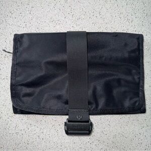 Lululemon Roll Up Travel Kit